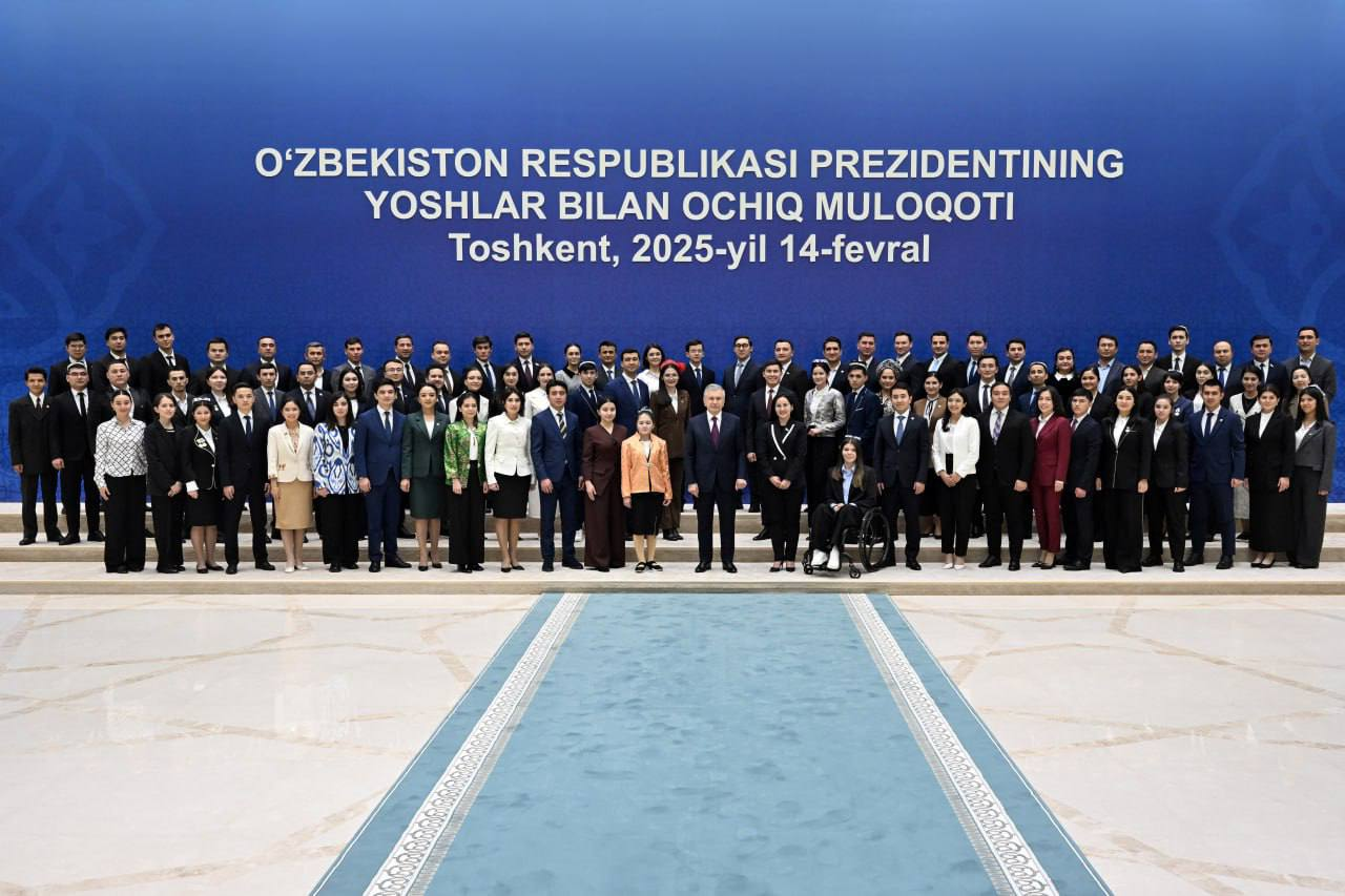 Prezident yoshlar bilan samimiy muloqot qildi